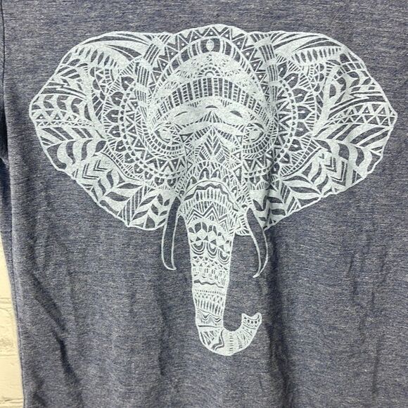 Zoe + Liv Blue Mandala Elephant Tee Size Small - Picture 2 of 4